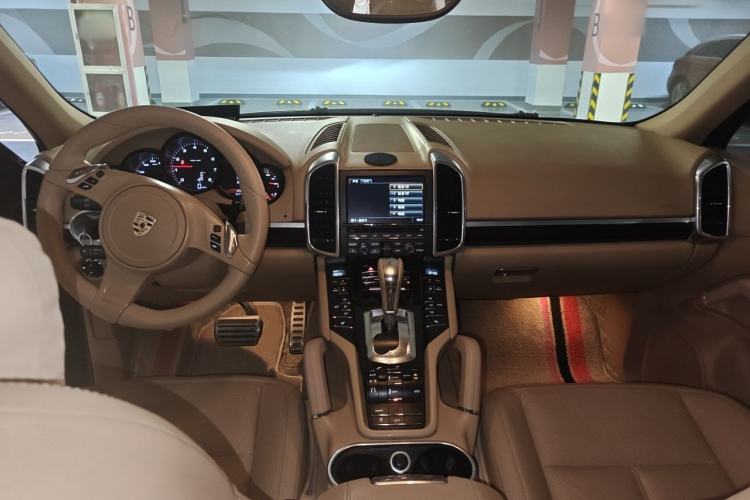 Used Porsche Cayenne 2011 Cayenne 3.0T Center Console