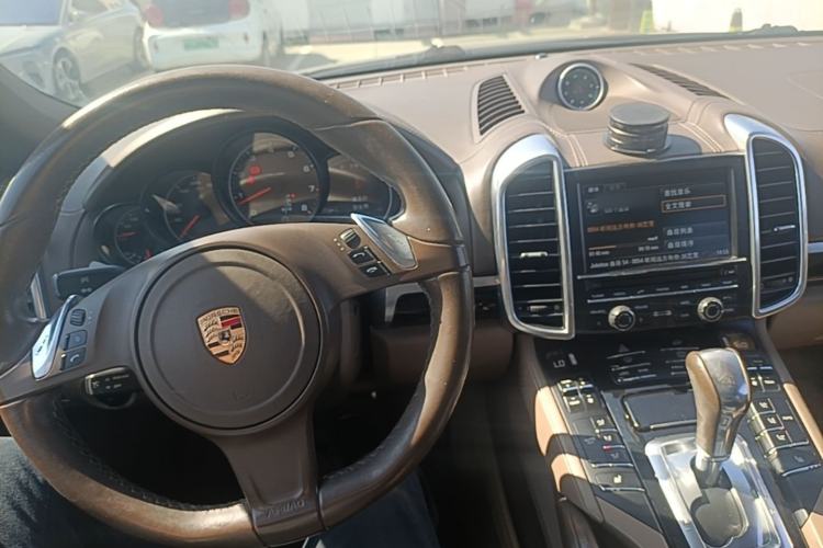 Used Porsche Cayenne 2011 Cayenne 3.0T Center Console