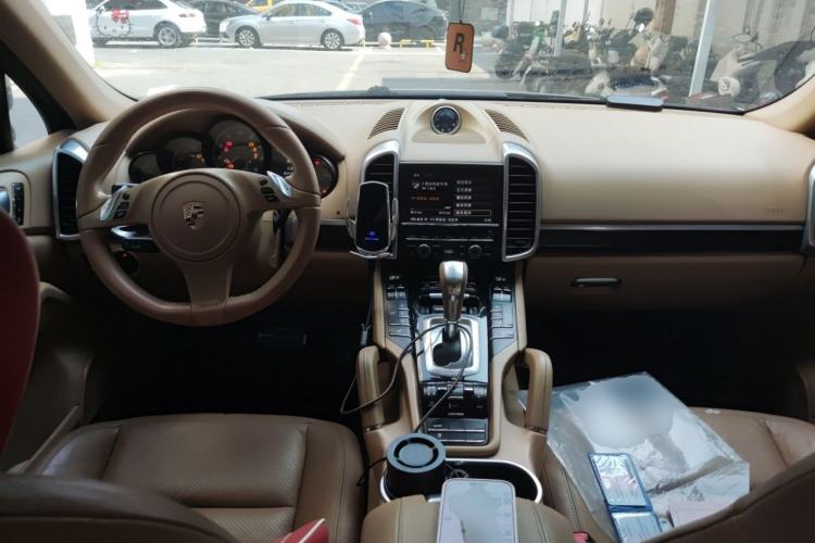 Used Porsche Cayenne 2011 Cayenne 3.0T Center Console