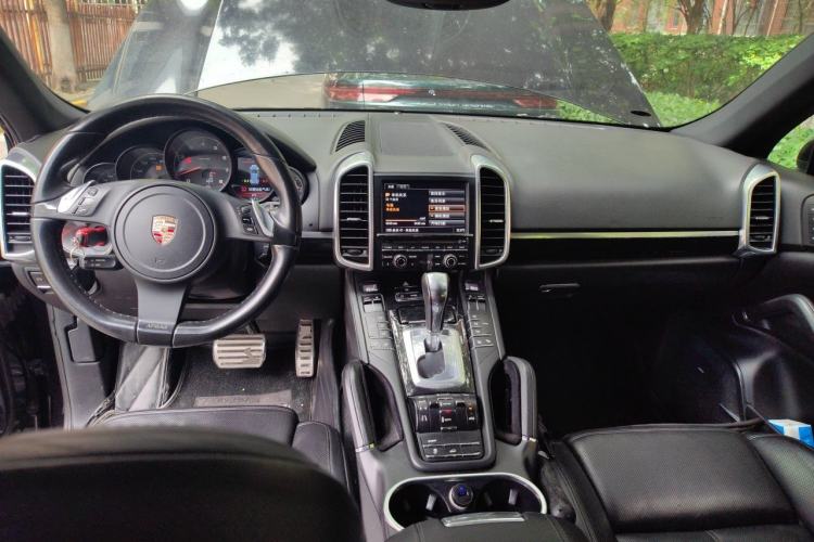Used Porsche Cayenne 2011 Cayenne 3.0T Center Console