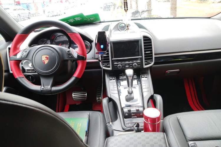 Used Porsche Cayenne 2011 Cayenne 3.0T Center Console