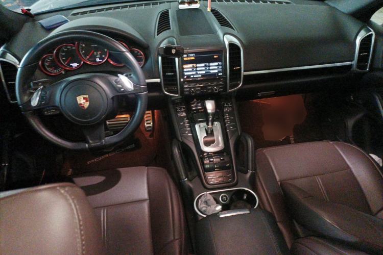 Used Porsche Cayenne 2011 Cayenne 3.0T Center Console