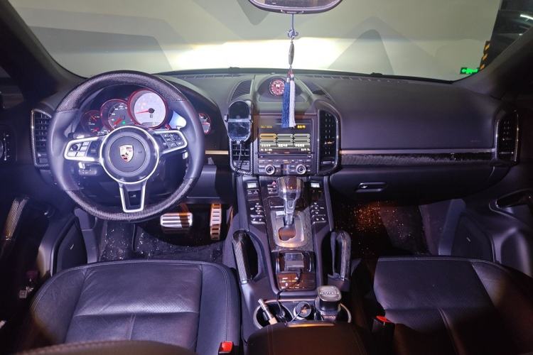 Used Porsche Cayenne 2011 Cayenne S Hybrid 3.0T Center Console