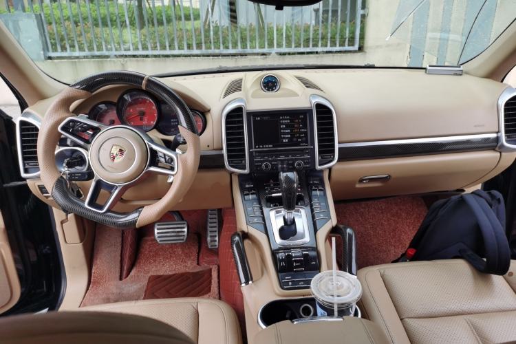 Used Porsche Cayenne 2011 Cayenne 3.0T Center Console