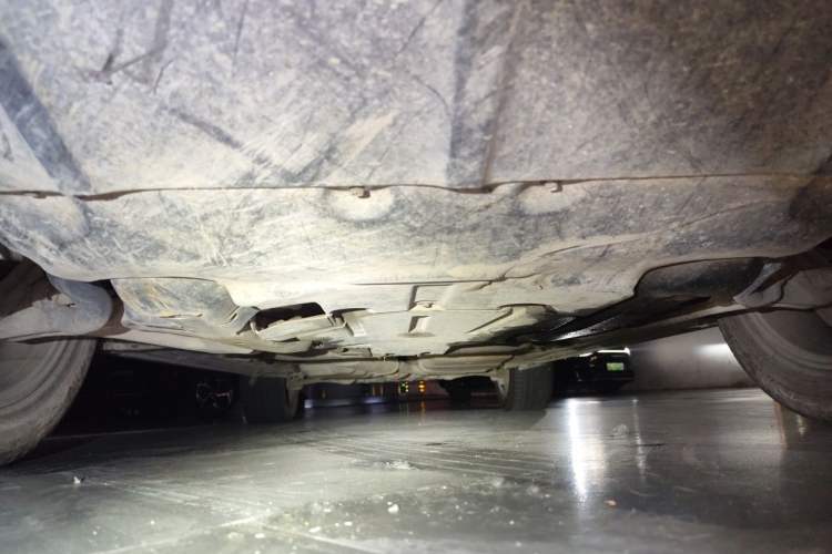 Used Porsche Cayenne  Chassis Front