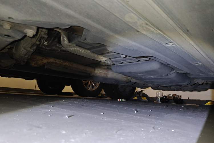 Used Porsche Cayenne  Chassis Front Left