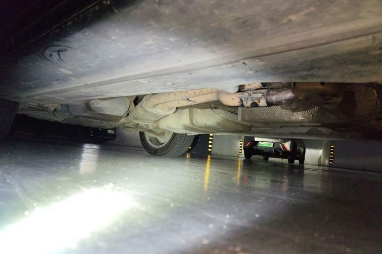 Used Porsche Cayenne  Chassis Front Right