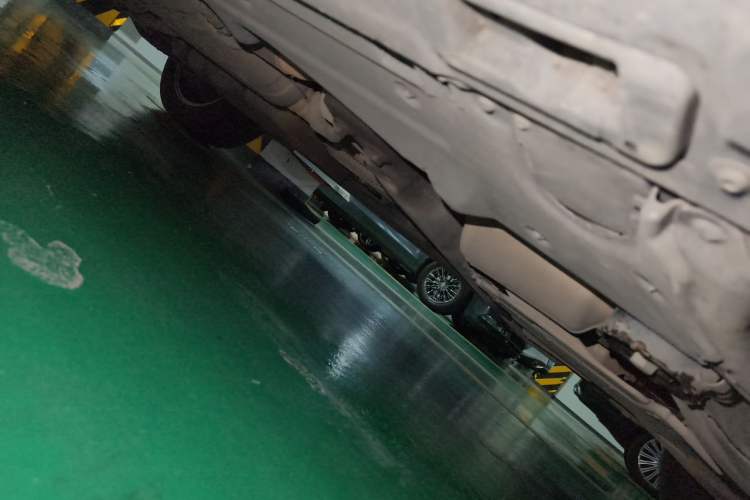 Used Porsche Cayenne 2011 Cayenne S Hybrid 3.0T Chassis Front Right