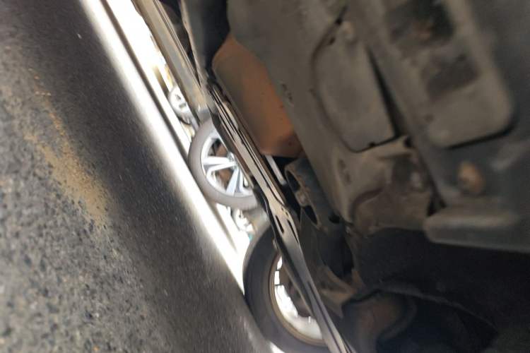 Used Porsche Cayenne 2011 Cayenne S 4.8L Chassis Front Right