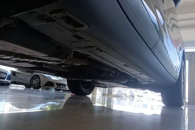 Used Porsche Cayenne 2011 Cayenne 3.0T Chassis Rear Right