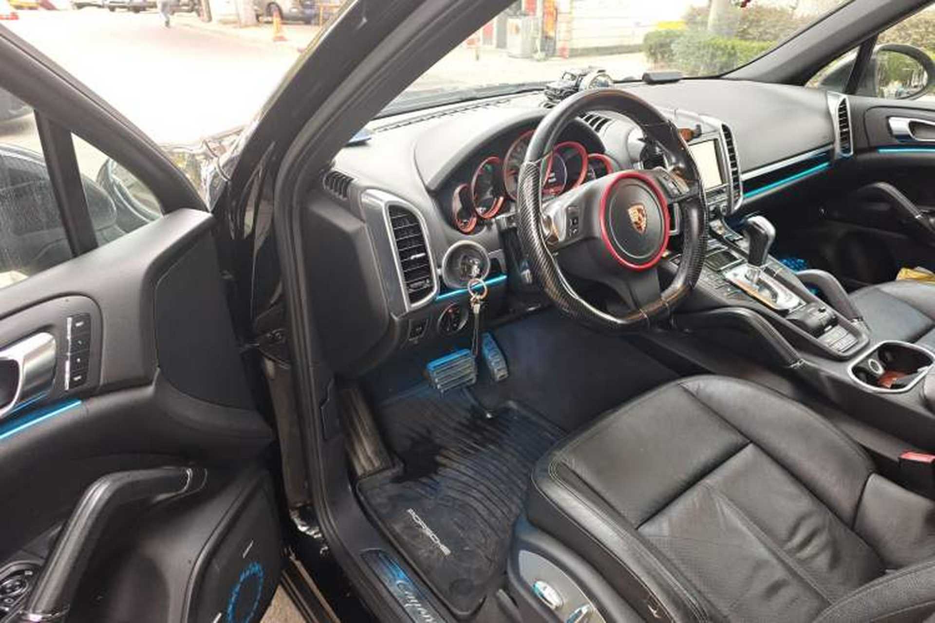 Used Porsche Cayenne 2011 Cayenne S Hybrid 3.0T Driver Seat