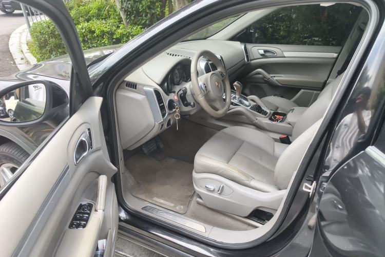 Used Porsche Cayenne 2011 Cayenne S 4.8L Driver Seat
