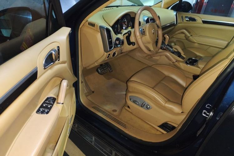 Used Porsche Cayenne  Driver Seat