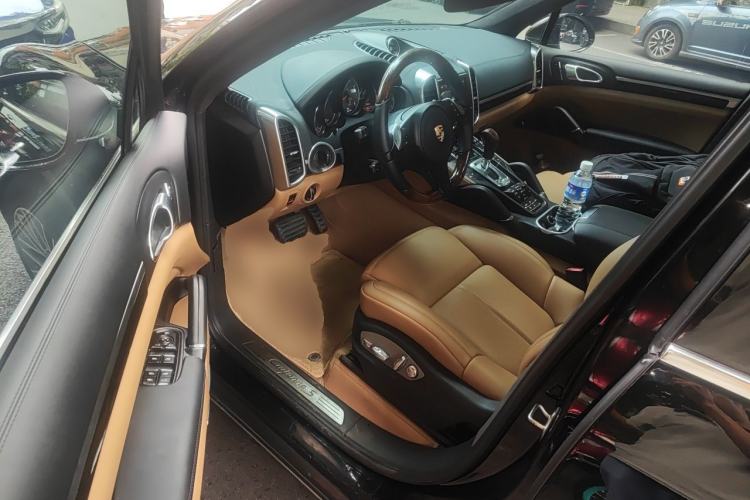 Used Porsche Cayenne 2011 Cayenne S 4.8L Driver Seat