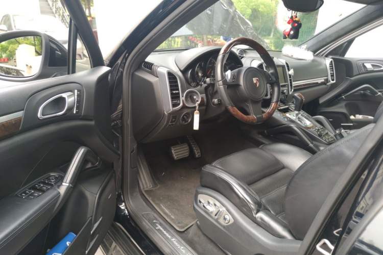 Used Porsche Cayenne 2011 Cayenne Turbo 4.8T Driver Seat
