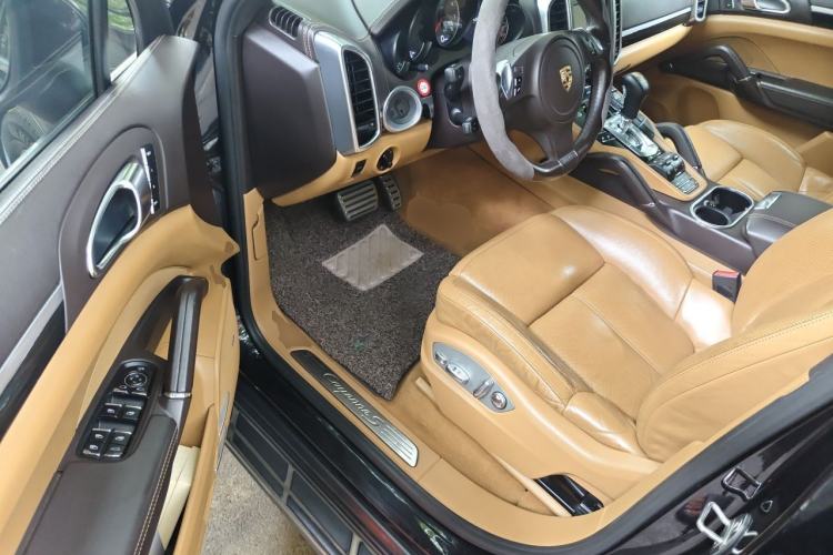 Used Porsche Cayenne 2011 Cayenne S 4.8L Driver Seat