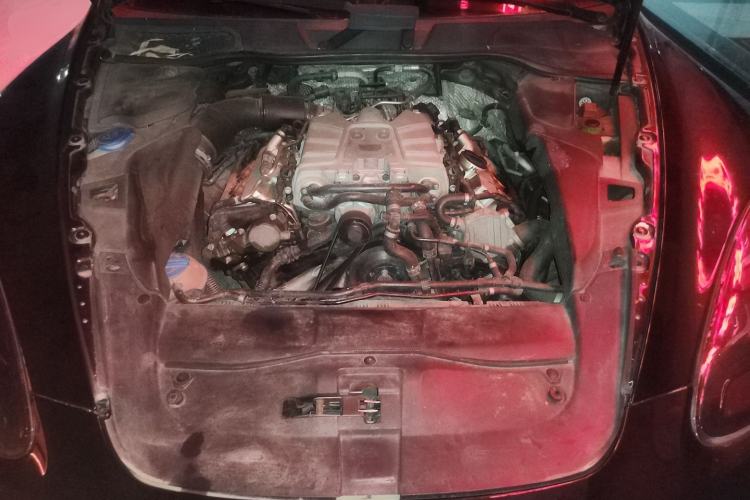 Used Porsche Cayenne 2011 Cayenne 3.0T Engine Bay