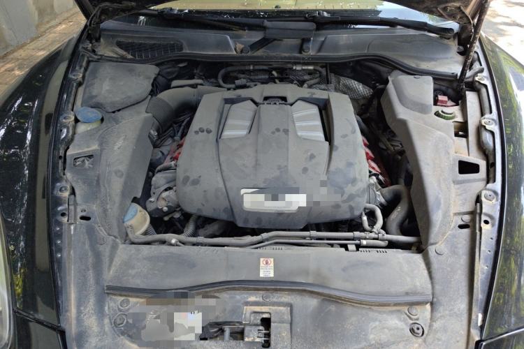 Used Porsche Cayenne 2011 Cayenne 3.0T Engine Bay