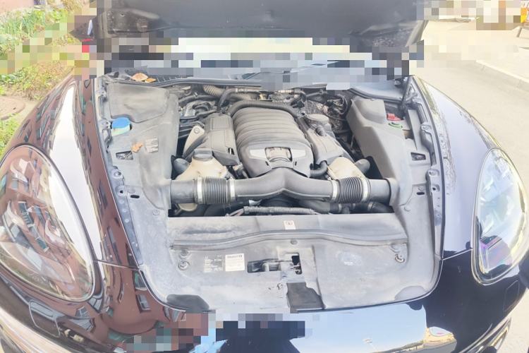 Used Porsche Cayenne 2011 Cayenne S 4.8L Engine Bay