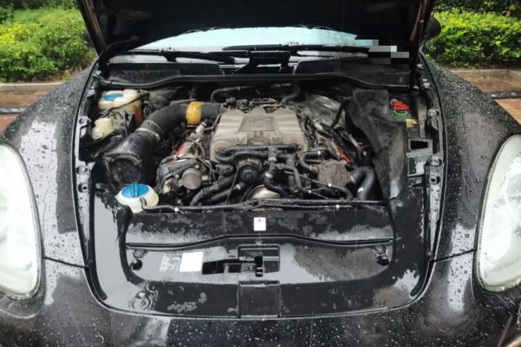 Used Porsche Cayenne 2011 Cayenne 3.0T Engine Bay
