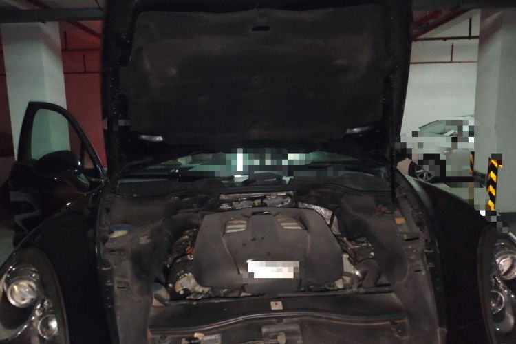 Used Porsche Cayenne 2011 Cayenne 3.0T Engine Bay