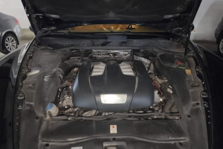 Used Porsche Cayenne 2011 Cayenne 3.0T Engine Bay