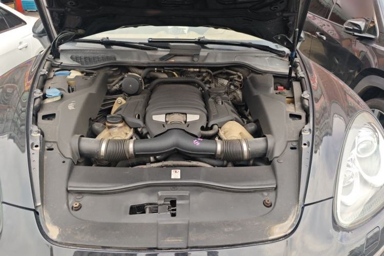 Used Porsche Cayenne 2011 Cayenne S 4.8L Engine Bay