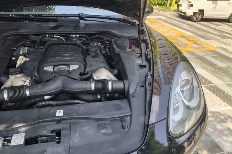 Used Porsche Cayenne 2011 Cayenne S 4.8L Engine Bay Left