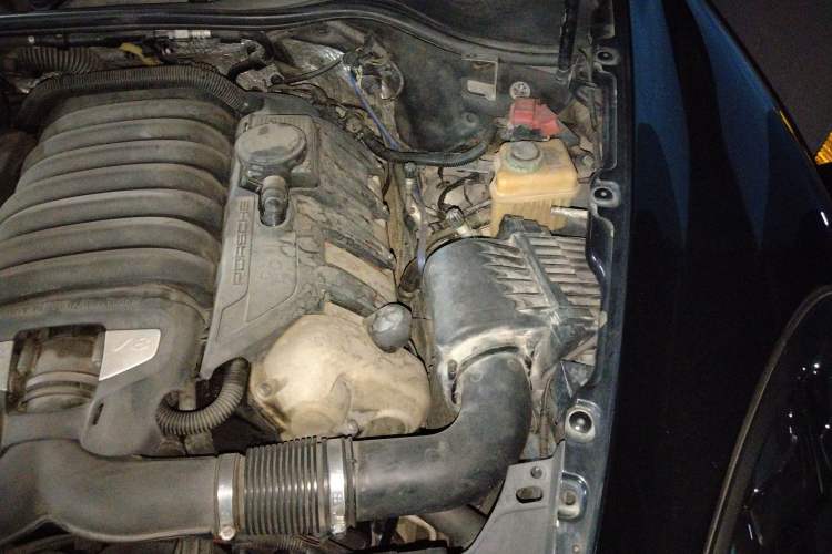 Used Porsche Cayenne 2011 Cayenne S 4.8L Engine Bay Left