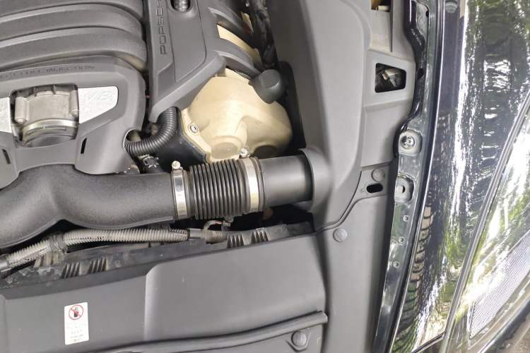 Used Porsche Cayenne 2011 Cayenne S 4.8L Engine Bay Left
