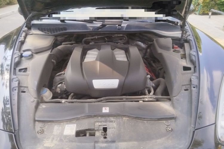 Used Porsche Cayenne 2011 Cayenne 3.0T Engine Bay