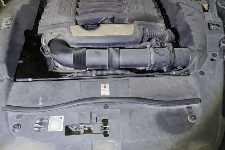 Used Porsche Cayenne  Engine Bay