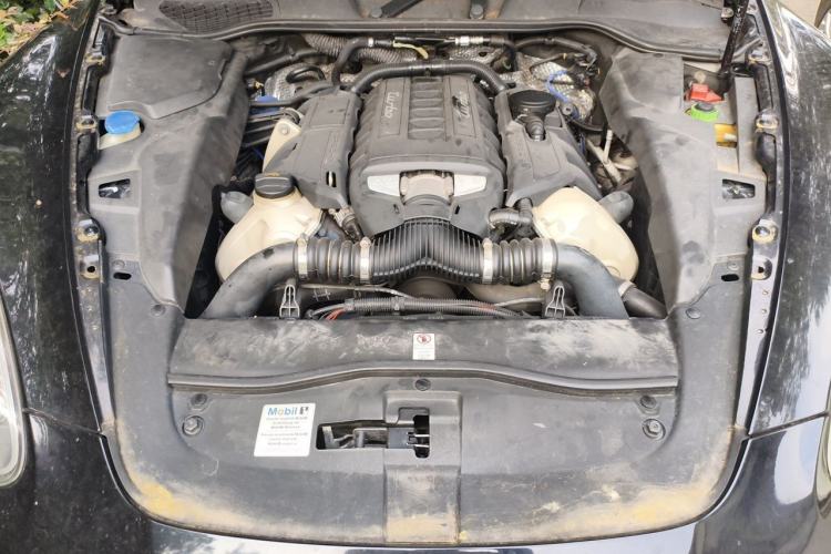 Used Porsche Cayenne 2011 Cayenne Turbo 4.8T Engine Bay