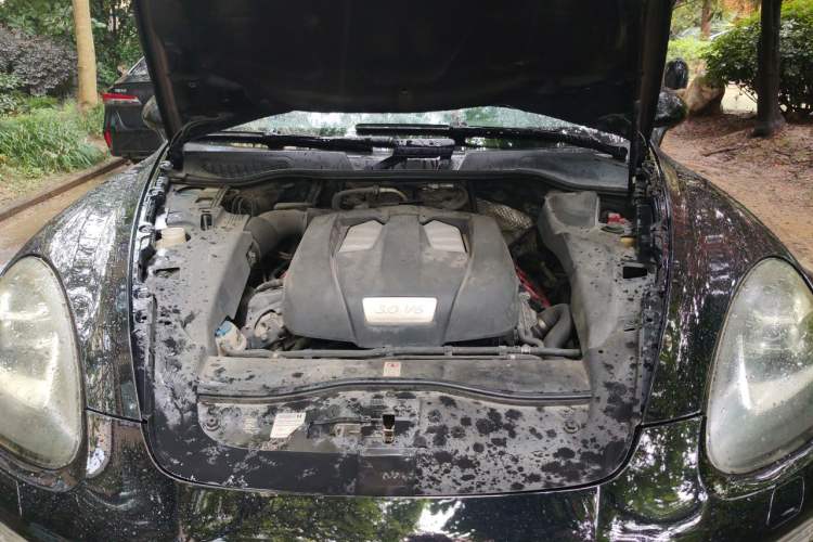 Used Porsche Cayenne 2011 Cayenne 3.0T Engine Bay