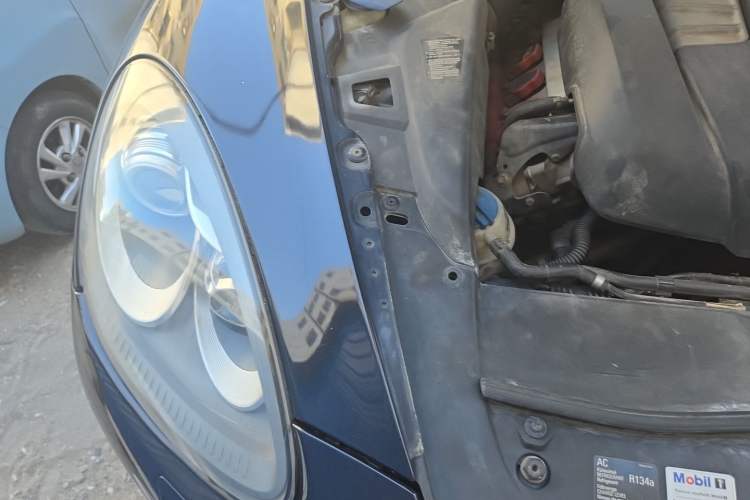 Used Porsche Cayenne 2011 Cayenne 3.0T Engine Bay Right