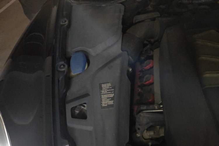 Used Porsche Cayenne 2011 Cayenne 3.0T Engine Bay Right
