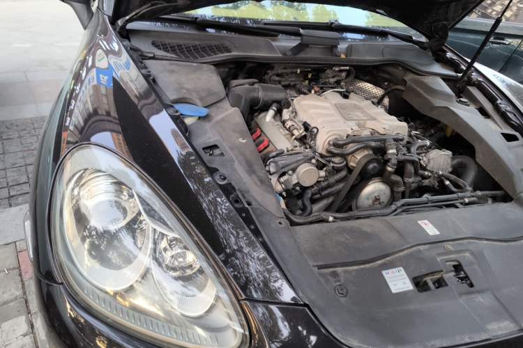 Used Porsche Cayenne 2011 Cayenne 3.0T Engine Bay Right
