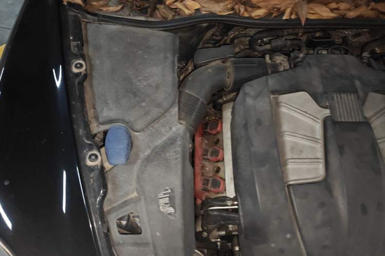 Used Porsche Cayenne 2011 Cayenne 3.0T Engine Bay Right