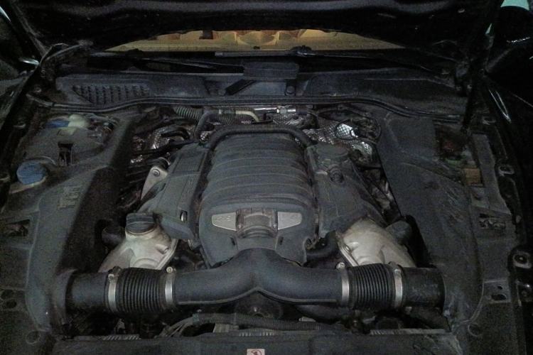 Used Porsche Cayenne 2011 Cayenne S 4.8L Engine Bay