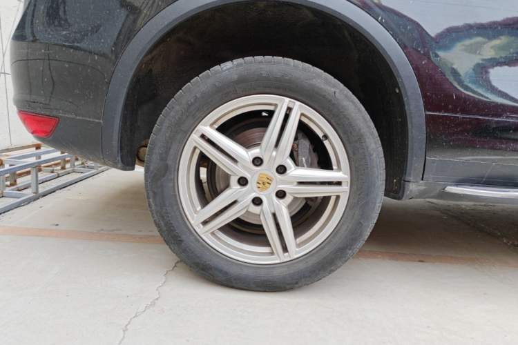 Used Porsche Cayenne 2011 Cayenne 3.0T Exterior 5