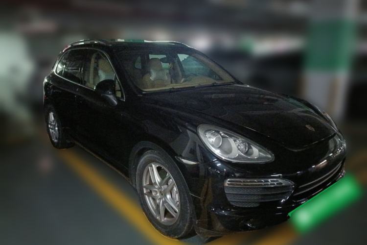 Used Porsche Cayenne 2011 Cayenne S 4.8L Front Right 45 Deg