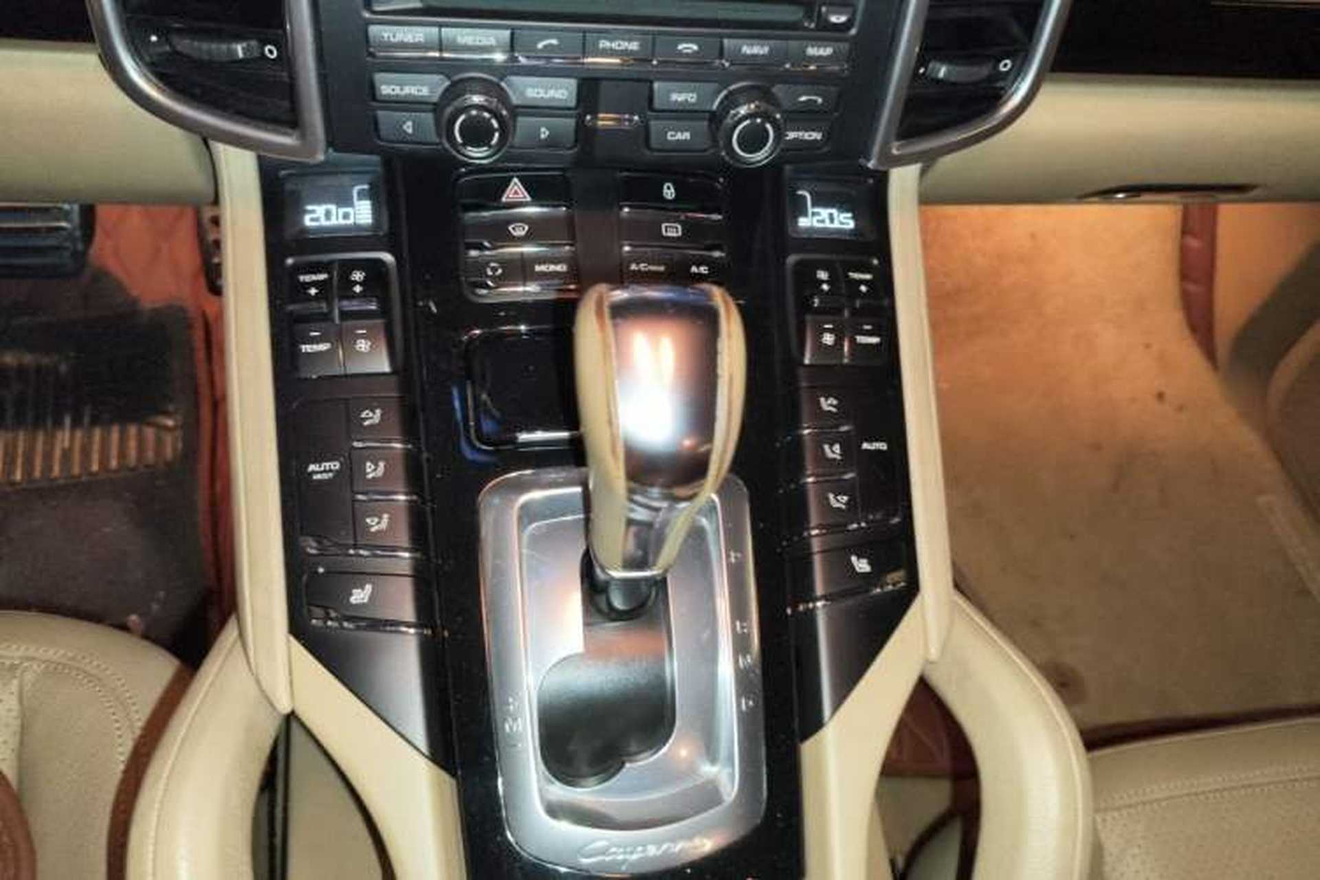 Used Porsche Cayenne 2011 Cayenne 3.0T Gear Lever