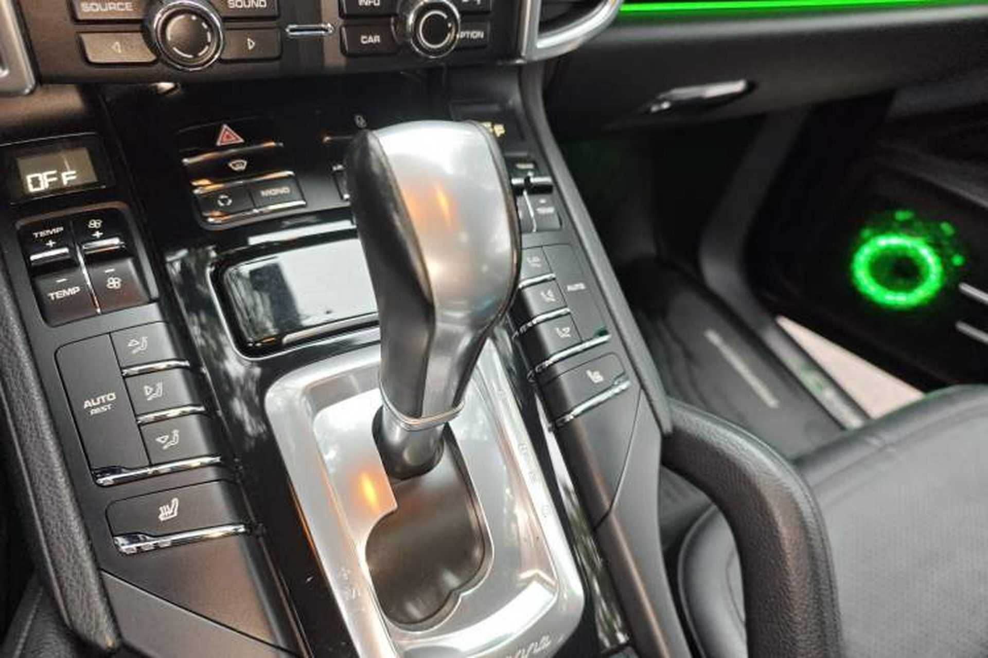 Used Porsche Cayenne 2011 Cayenne S Hybrid 3.0T Gear Lever