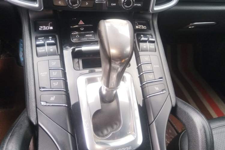 Used Porsche Cayenne 2011 Cayenne 3.0T Gear Lever