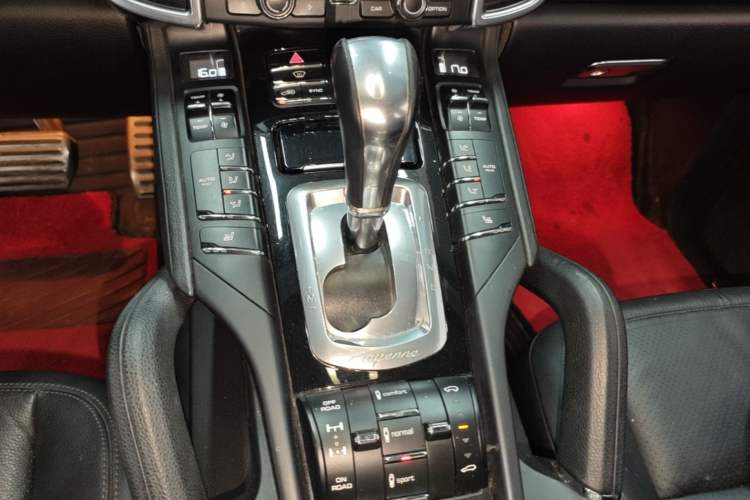 Used Porsche Cayenne 2011 Cayenne 3.0T Gear Lever