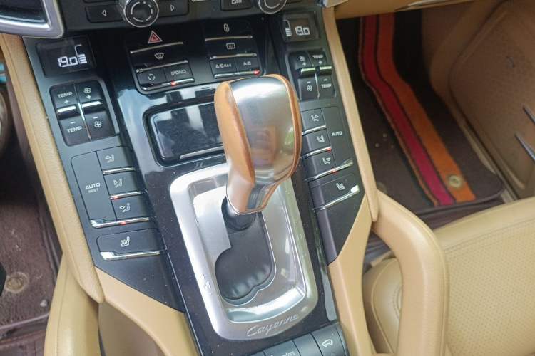 Used Porsche Cayenne 2011 Cayenne 3.0T Gear Lever