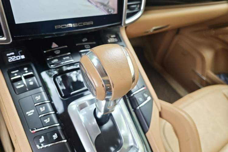 Used Porsche Cayenne 2011 Cayenne 3.0T Gear Lever