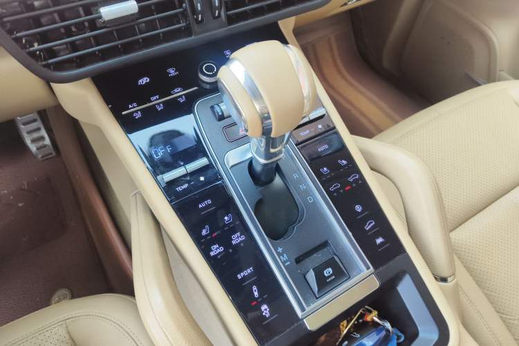 Used Porsche Cayenne 2011 Cayenne S 4.8L Gear Lever