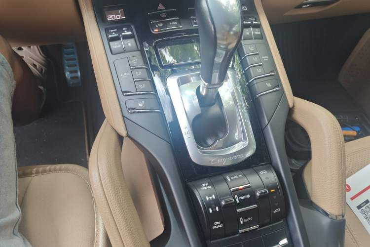 Used Porsche Cayenne 2011 Cayenne 3.0T Gear Lever