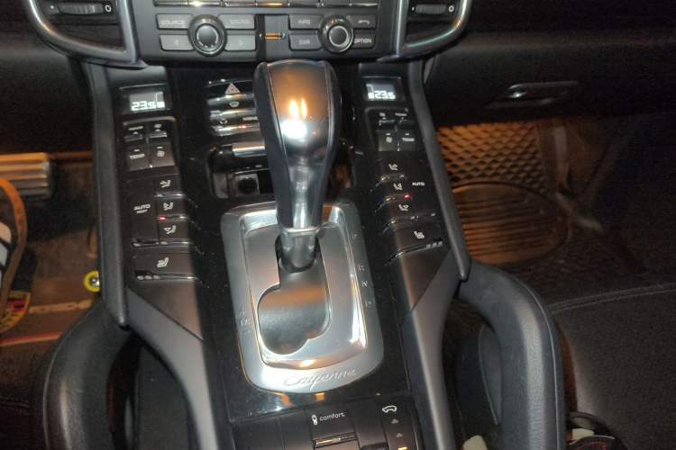 Used Porsche Cayenne 2011 Cayenne S Hybrid 3.0T Gear Lever